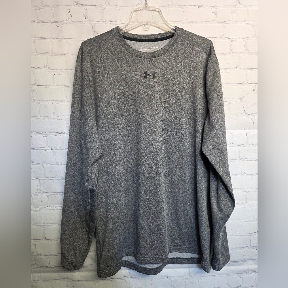 Under Armour Men's Gray Long Sleeve Shirt
